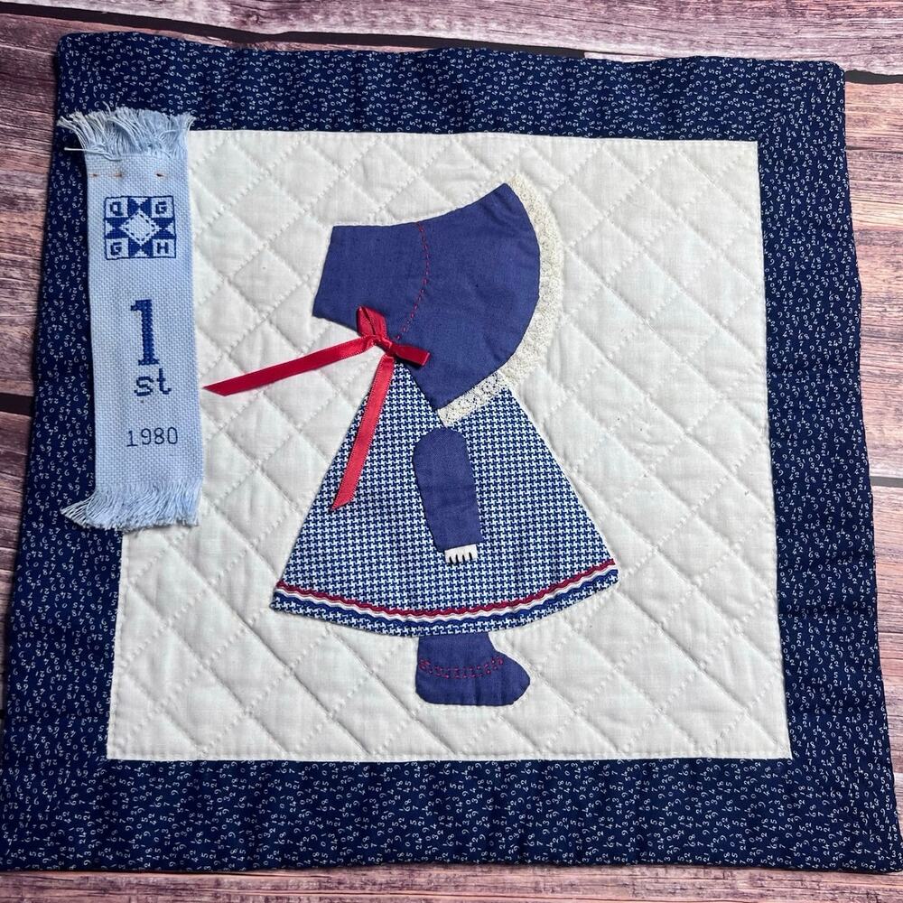 Handmade Sun Bonnet Sue‎ Quilt Square Blue Ribbon 1980